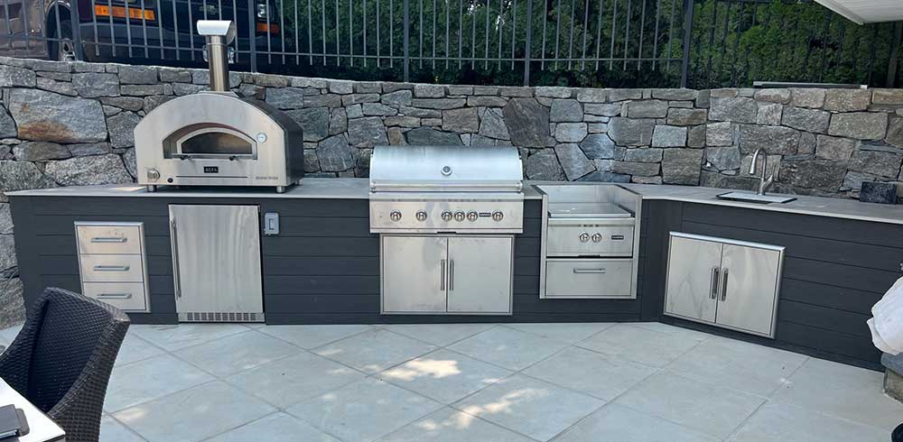 Creating the Perfect Outdoor Kitchen: Planning Tips from Spotix & Alliant Energy