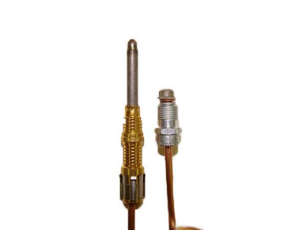 Thermocouple probe with copper leads and metal connector