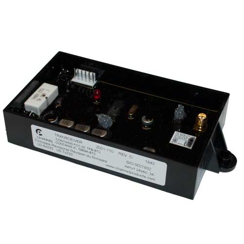 Electronic remote control transceiver module with antenna, LEDs, and connector ports