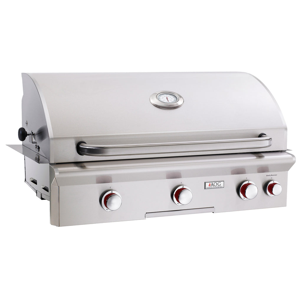 Stainless built-in gas grill with side shelves and front control knobs