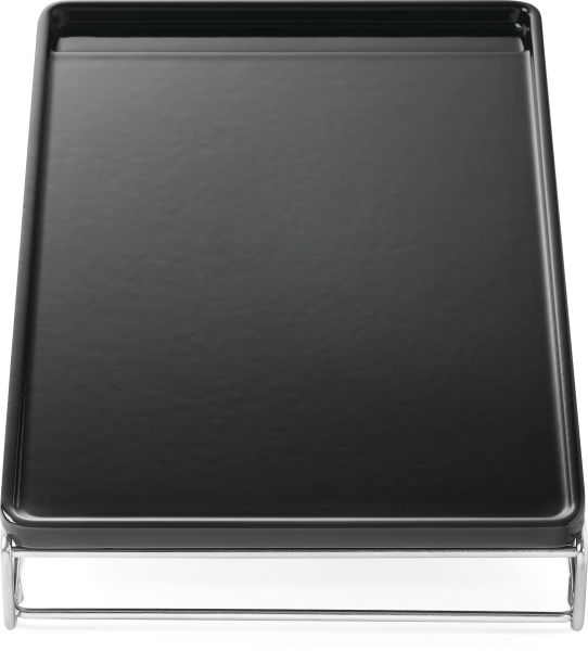 Cast iron griddle pan with black cooking surface, squared edges
