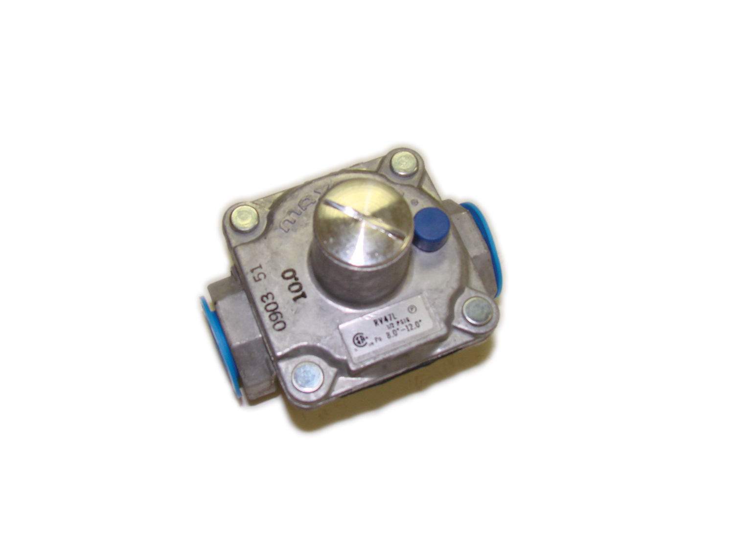 Maxitrol gas regulator with 1/2-inch ports, metal body and blue connectors