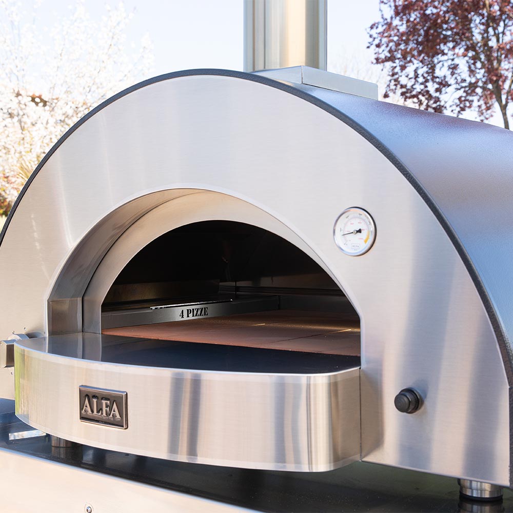 Alfa pizza oven dome exterior with arched stainless-steel front
