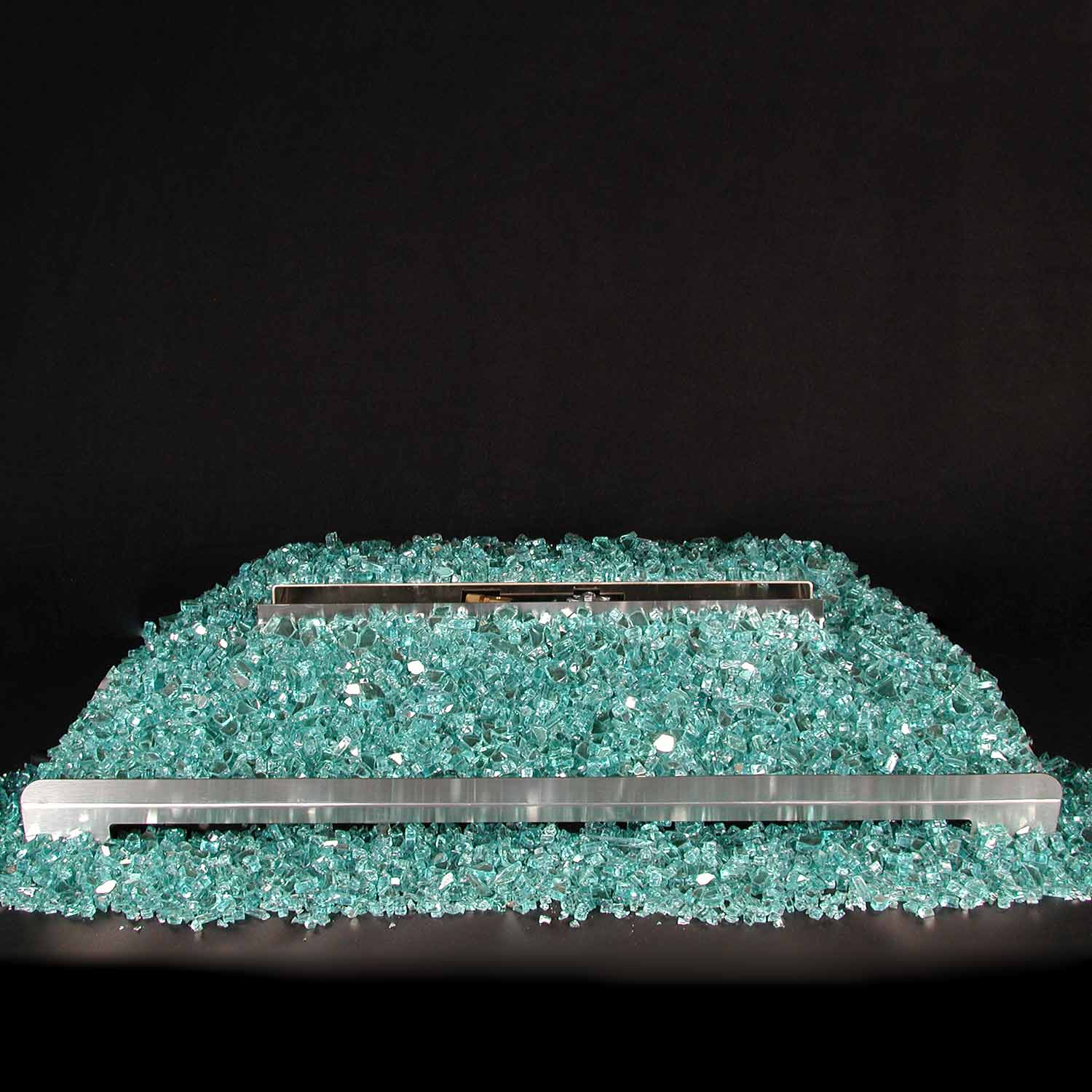 Ventless burner tray with turquoise fire glass media
