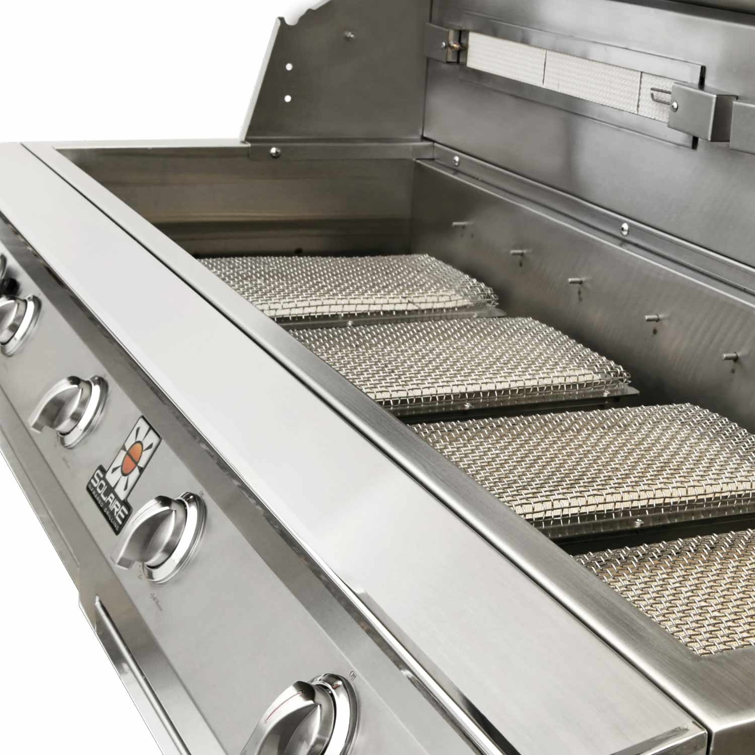 Built-in stainless steel grill with open cooking chamber and raised grilling mesh