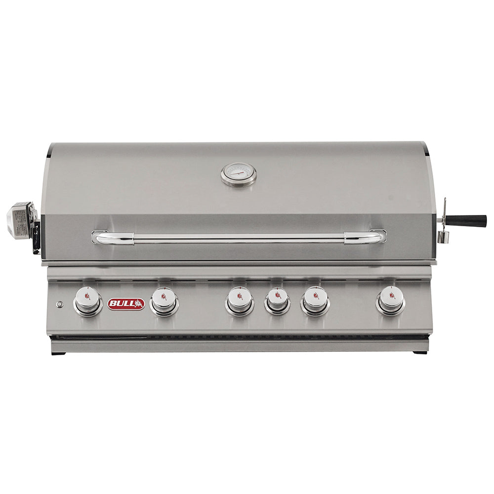 Stainless steel built-in gas grill with side knobs and handle, closed lid