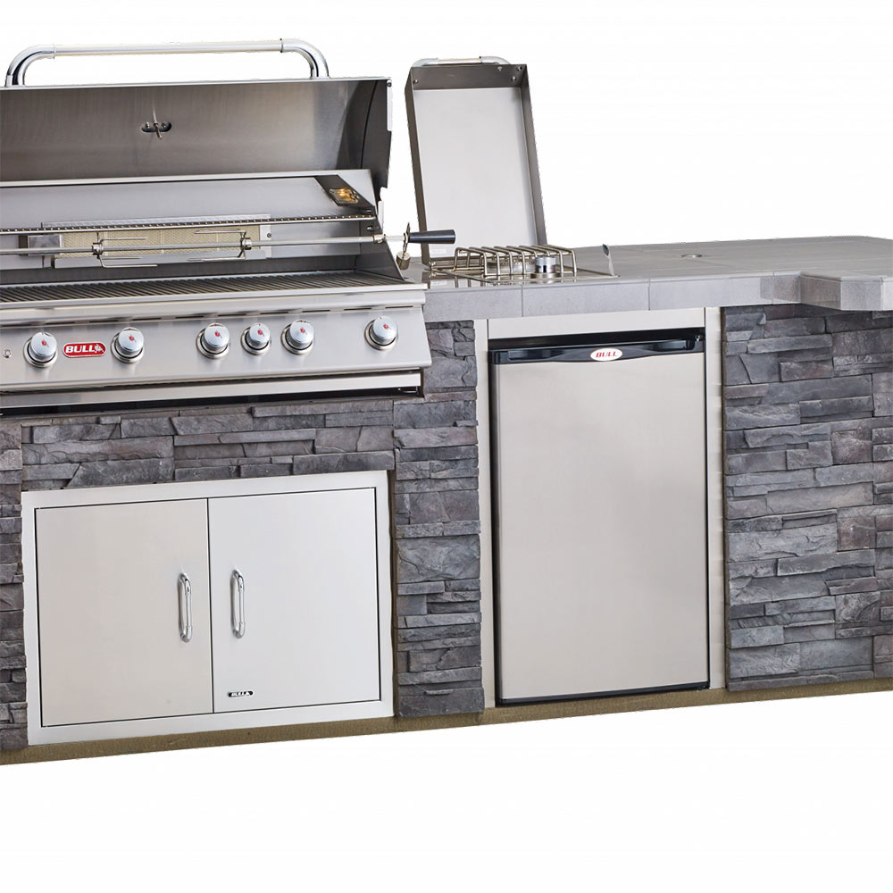 Bull finishing frame for refrigerator, stainless border around integrated door opening