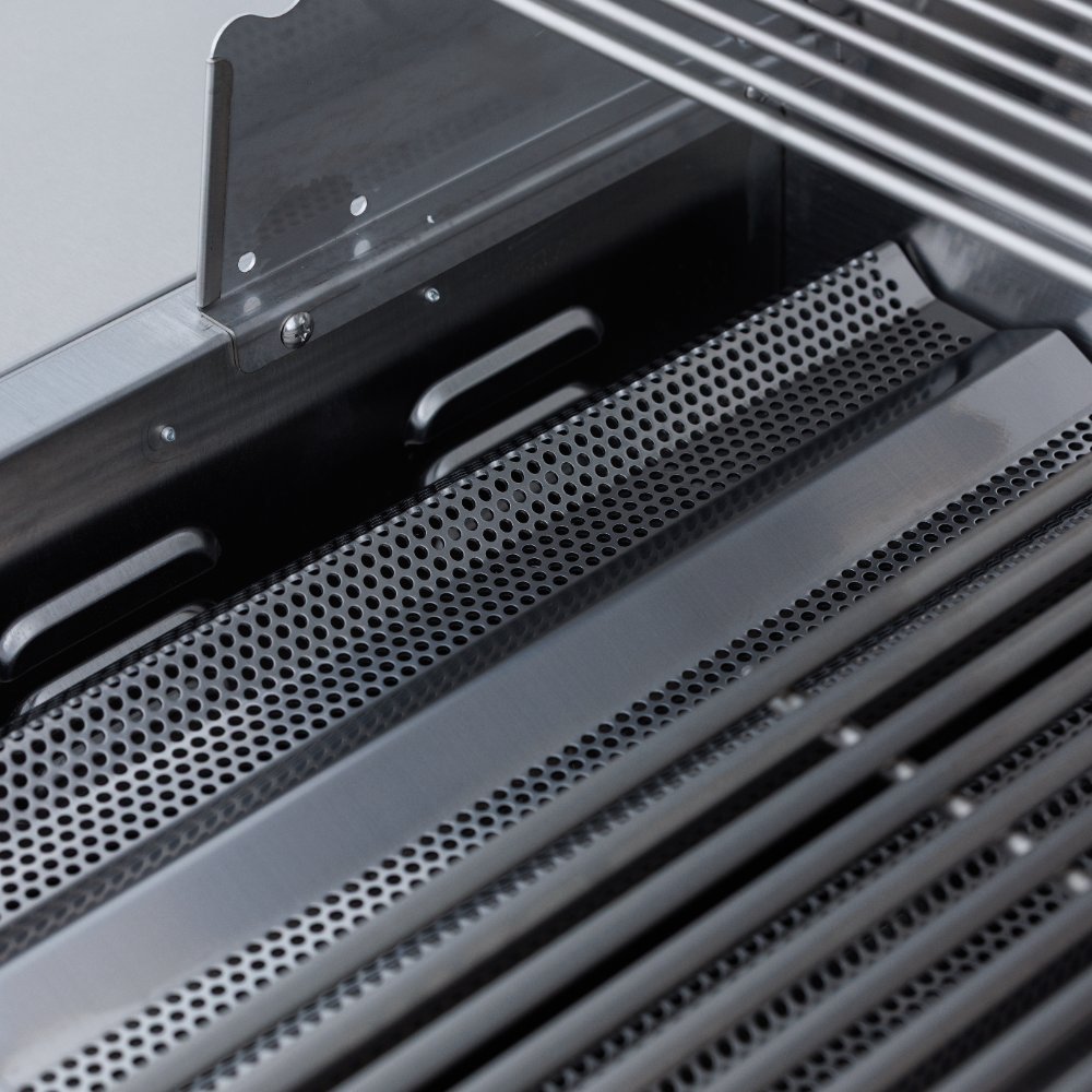 Blaze BCM 25-Inch 3-Burner Built-In Gas Grill