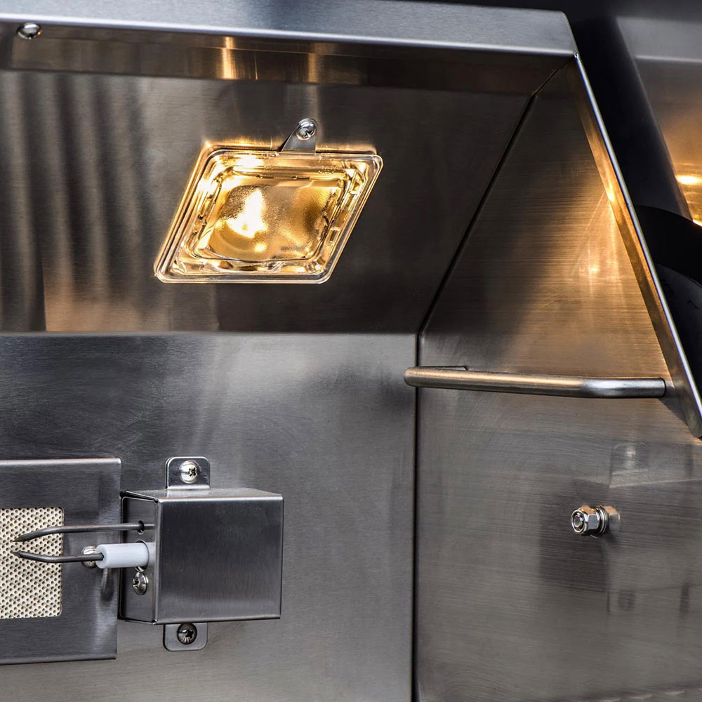 Blaze 4PRO Professional LUX Freestanding 4-Burner Gas Grill, 44-inch