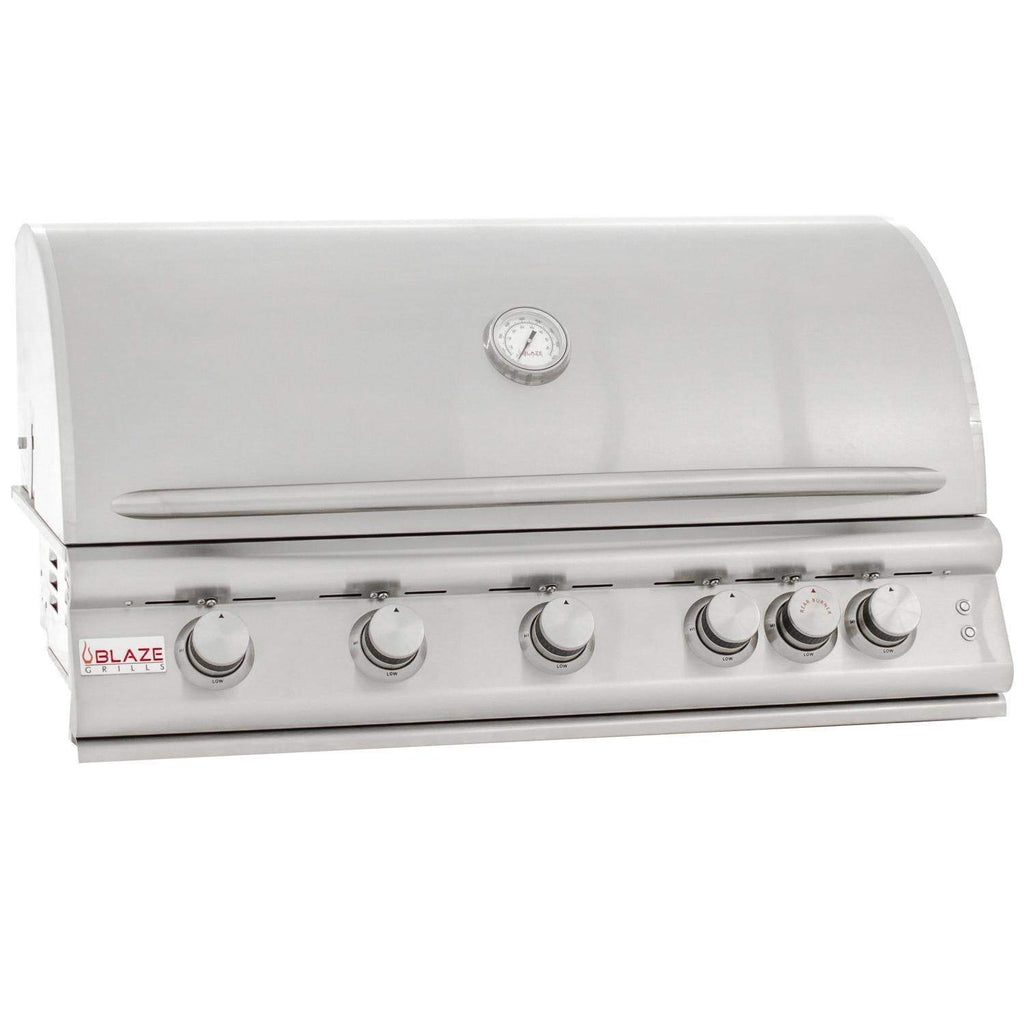40-inch gas grill with stainless hood, front control knobs, and central thermometer