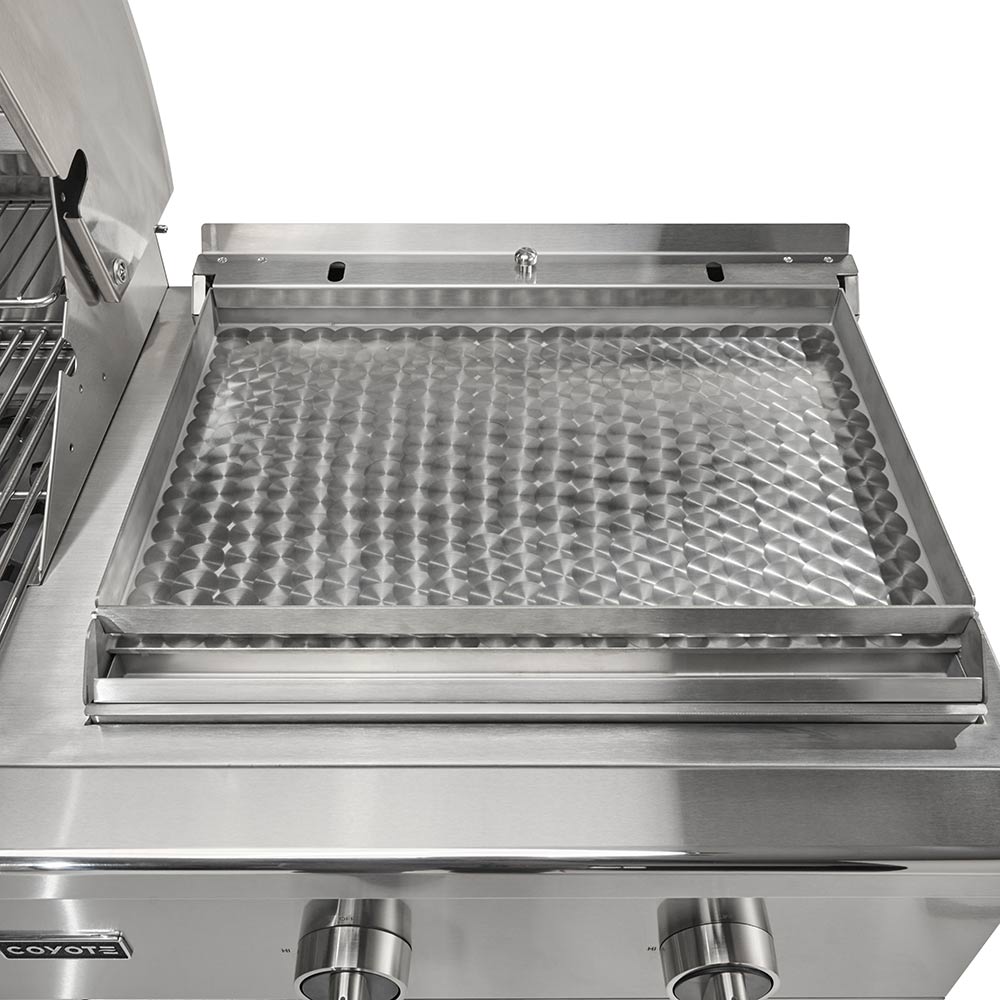Flat top cooking griddle with diamond-pattern surface inside stainless grill