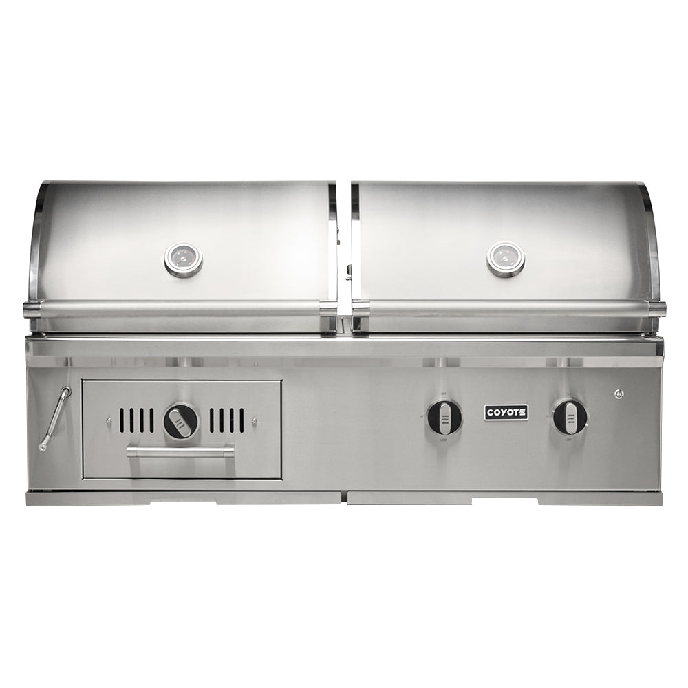 Built-in hybrid grill, stainless steel body with two round burner knobs and Coyote logo