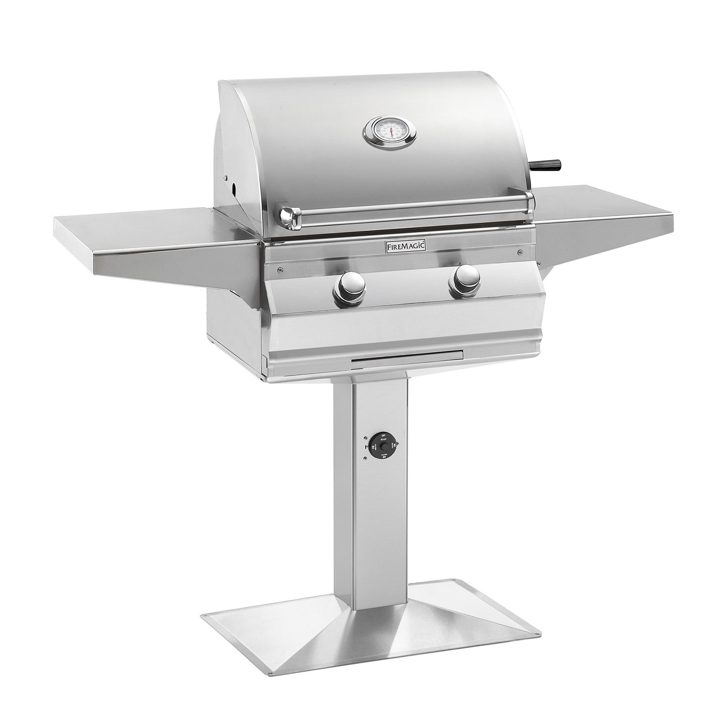24-inch gas grill with side shelves, control knobs, and in-ground mount