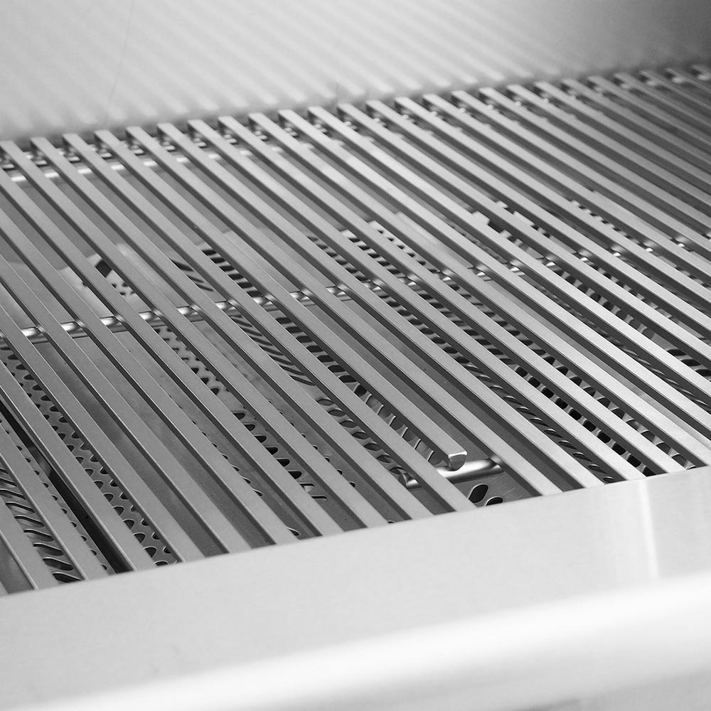 Stainless steel cooking grate with parallel bars and a drip channel