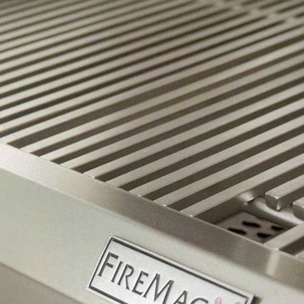 Stainless grill cooking grates with FIREMAGIC nameplate
