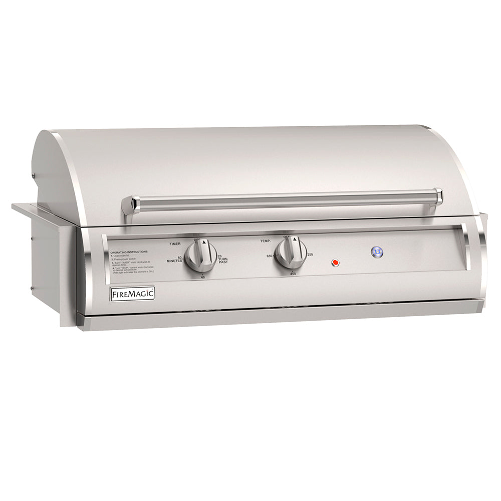 Built-in electric grill with stainless lid and front control knobs