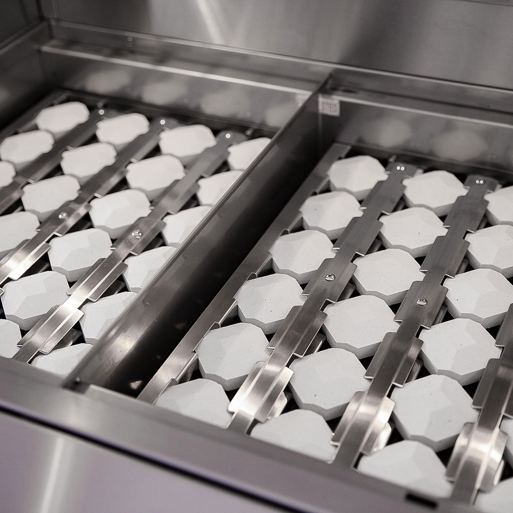 American Made Grills AMG-EST36-CART Estate 36-Inch Gas Grill with Infrared Searing Burner and Rotisserie Kit on Cart