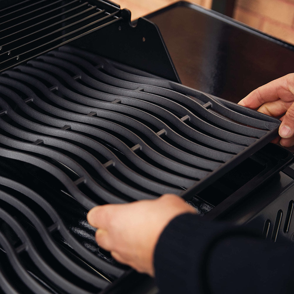 Gas grill cooking grates with hand arranging slats, black