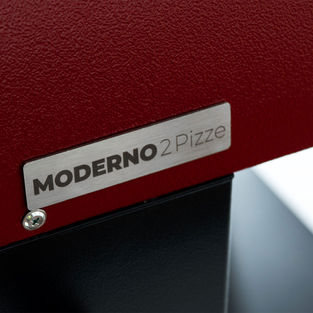 Moderno 2 Pizze nameplate on red oven front panel with black base