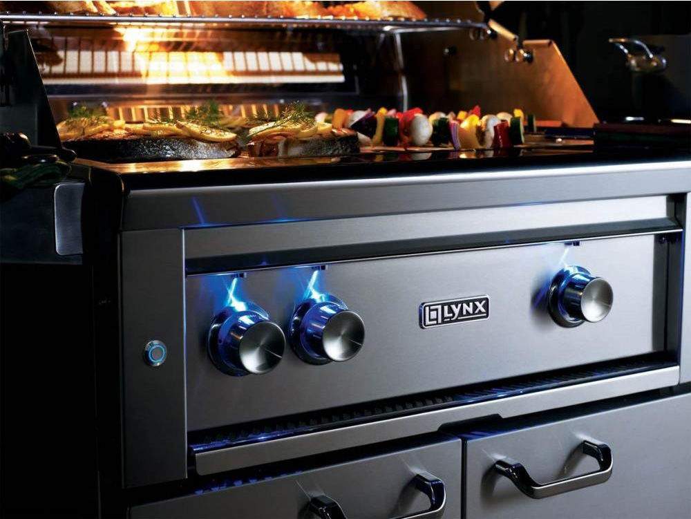 Lynx L54TRF Professional Gas Grill On Cart, 54-Inch