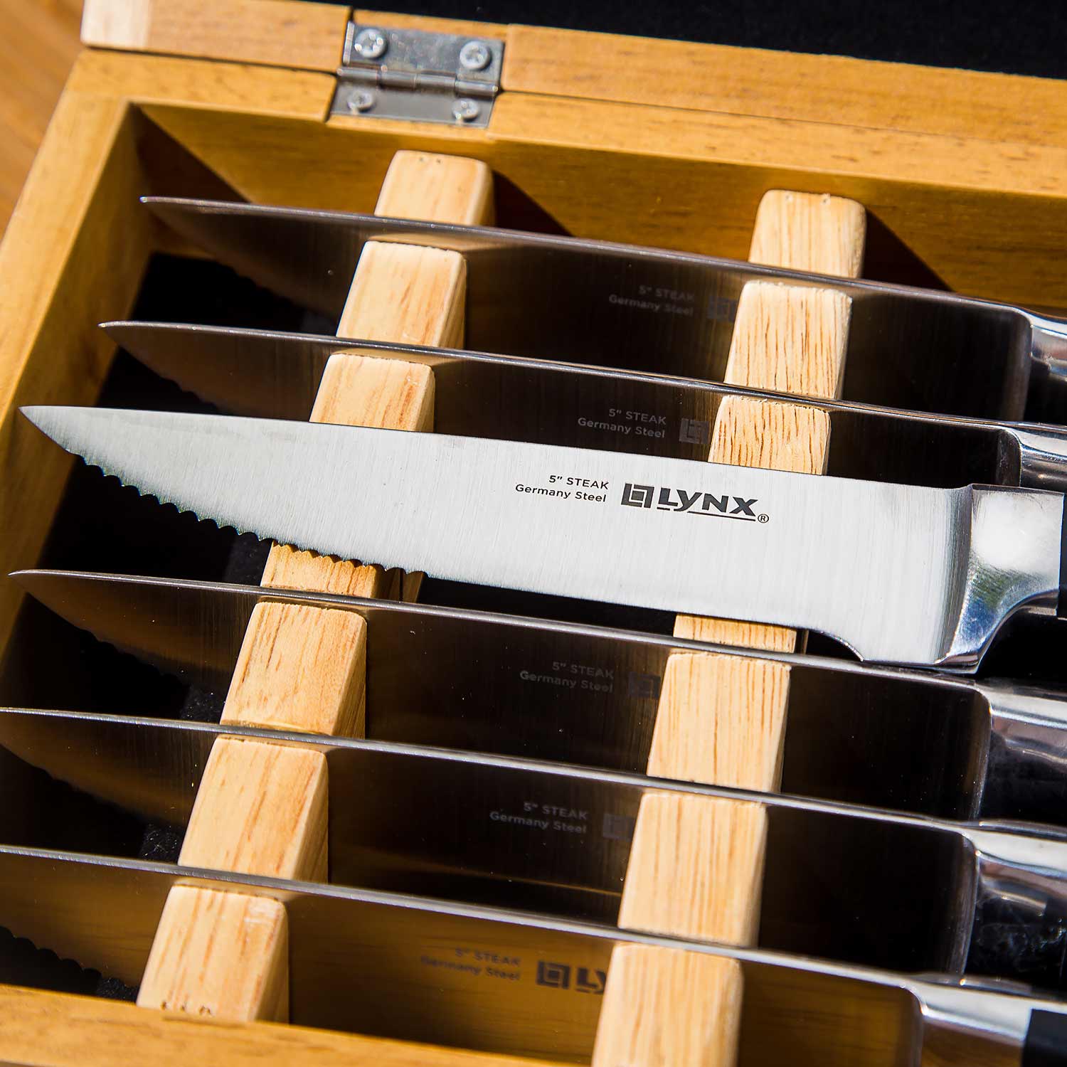 Lynx Steak Knife Set