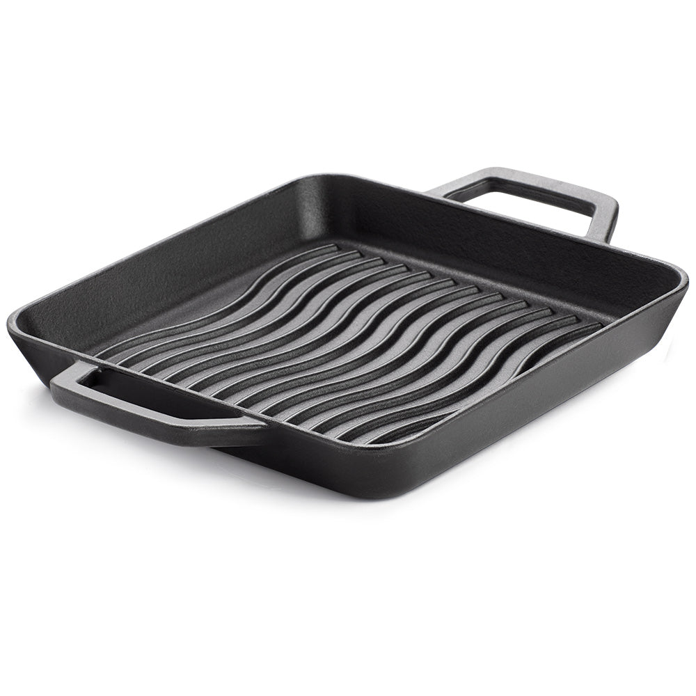 Square cast iron griddle pan with ridges and lifting handle