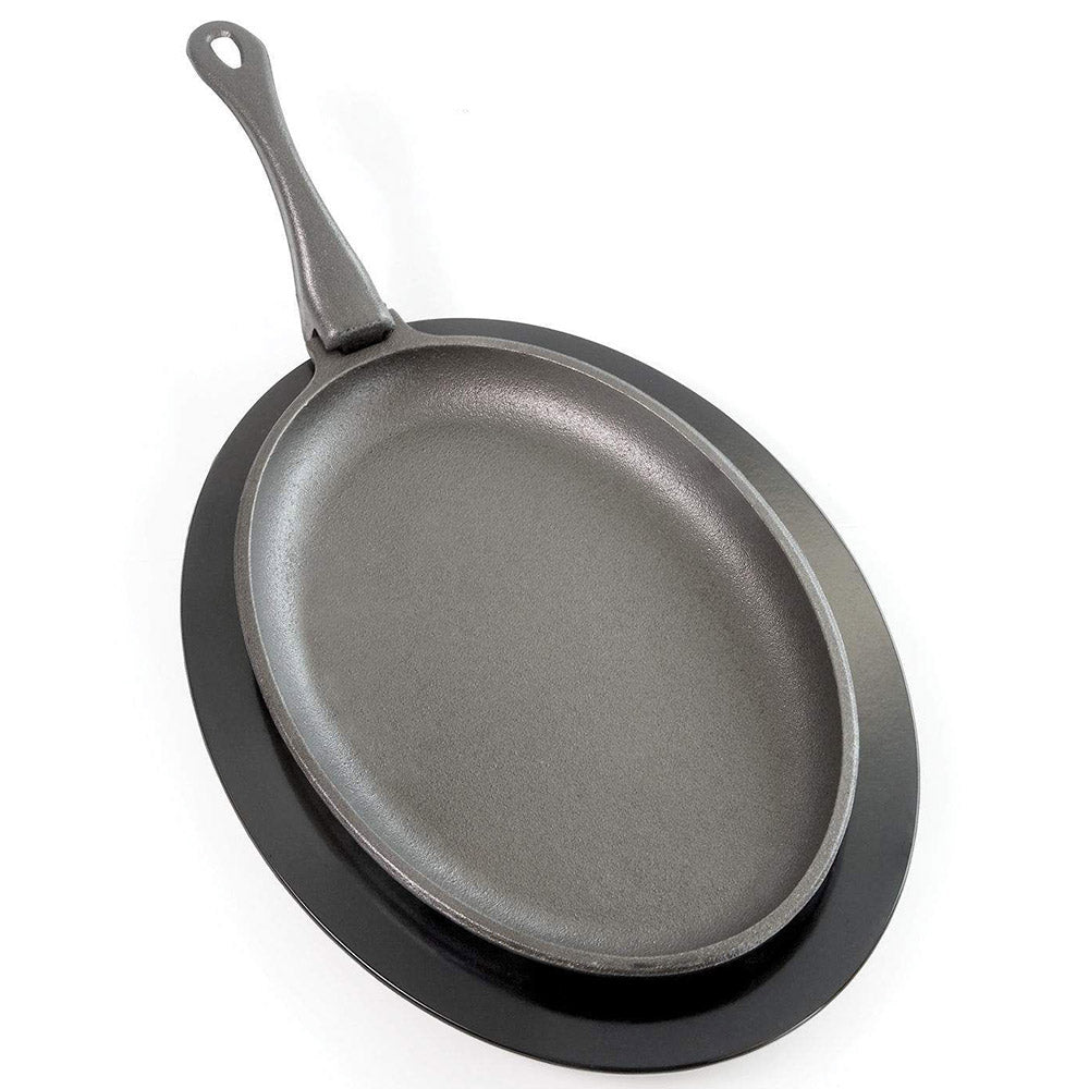 Cast iron frying pan with long handle, gray cooking surface