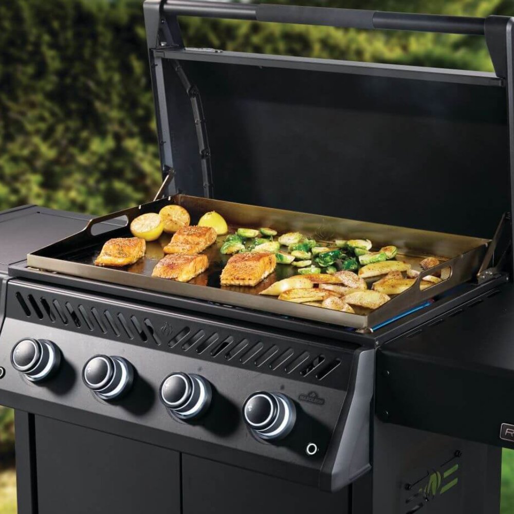 Napoleon Rogue PRO Phantom 30-Inch Gas Griddle, Black