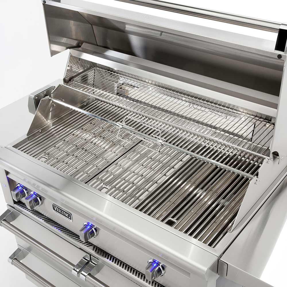 Viking 5 Series Stainless Steel Built-In Gas Grill with ProSear Burner & Rotisserie, 30-Inch (VQGI530)